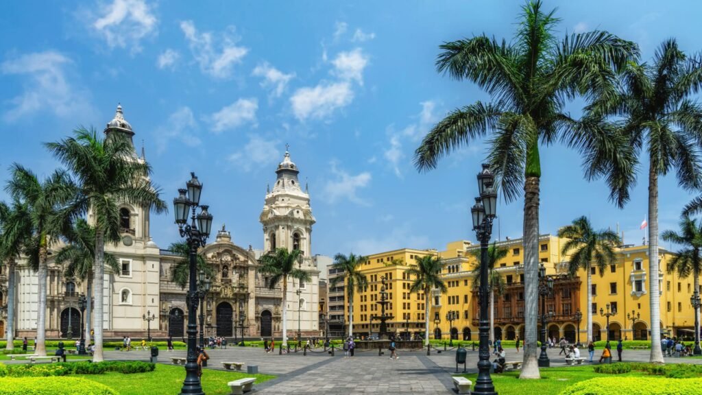 medio día – CITY TOUR LIMA