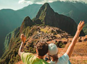 Machu Picchu tren turistico + Wayna Picchu 2D – 1N